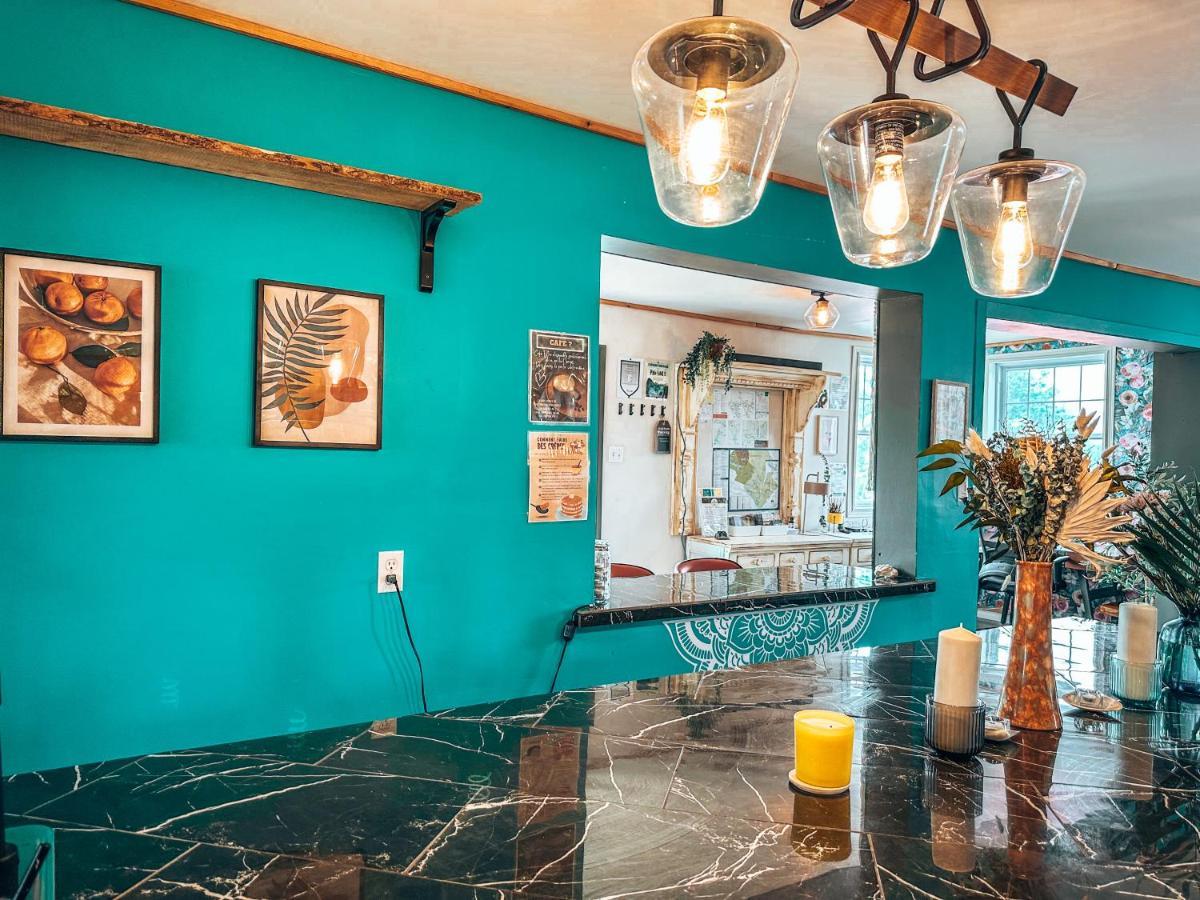 Auberge Mandala Saint Mathieu Du Parc Esterno foto