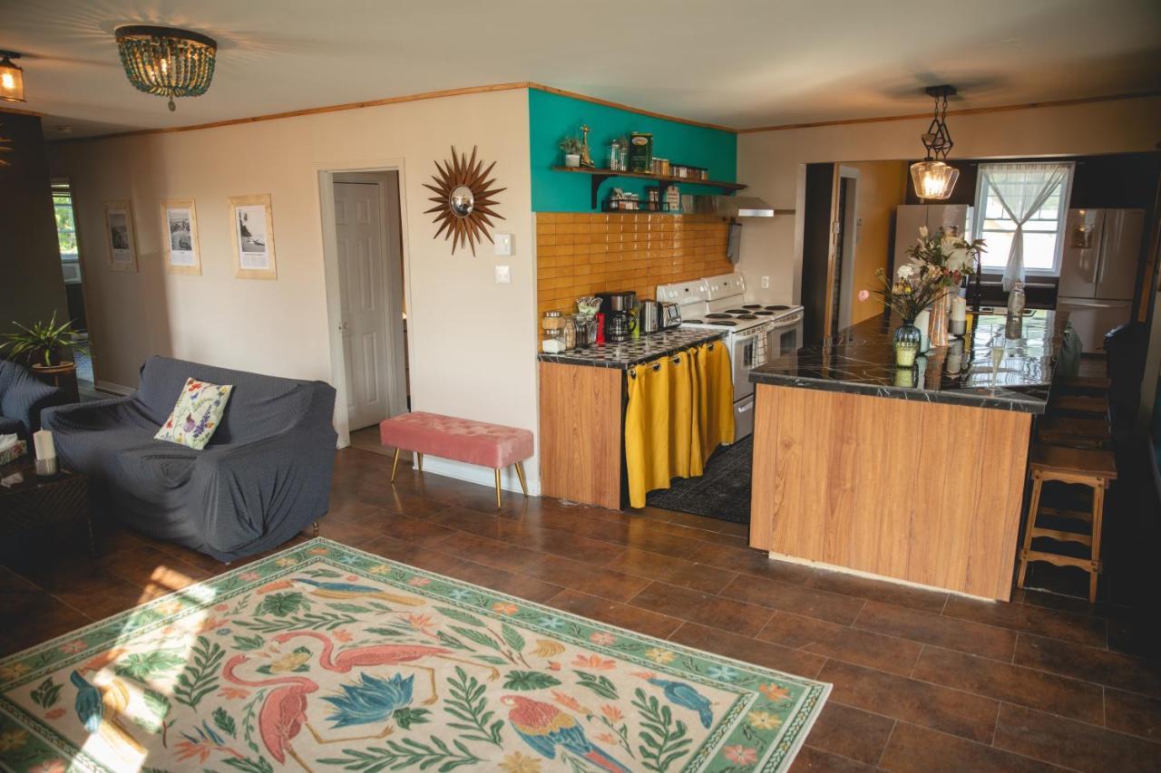 Auberge Mandala Saint Mathieu Du Parc Esterno foto
